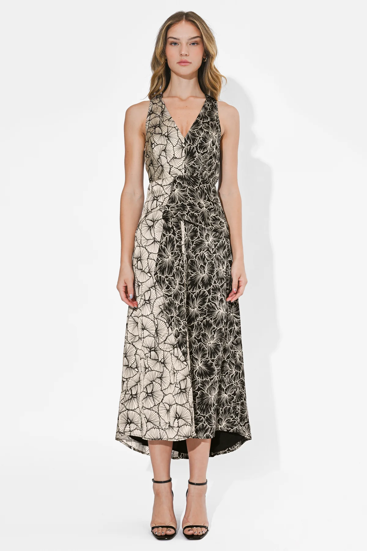 Ainsley Twin Print Halter Maxi Dress - Image 4