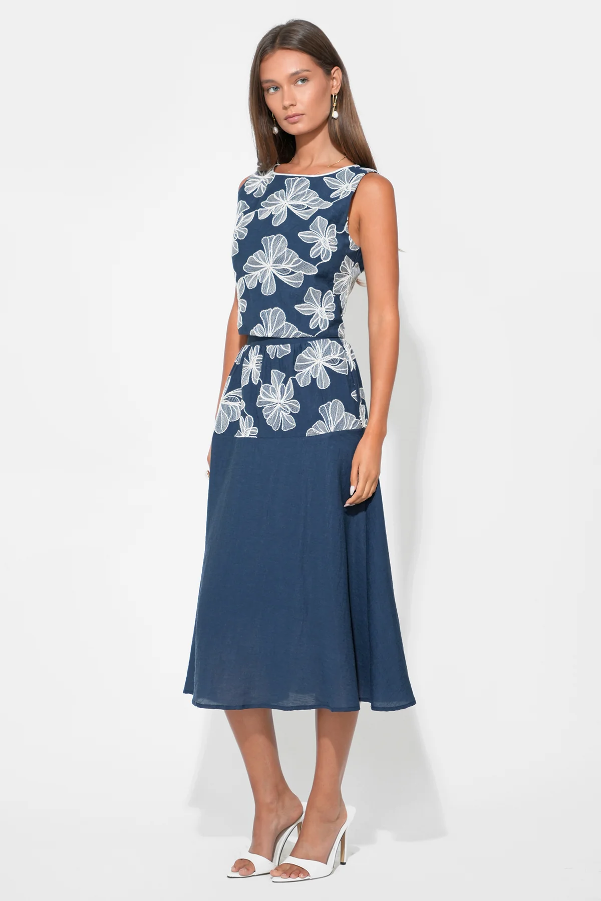 Alani Tiered Embroidery Skirt - Image 3