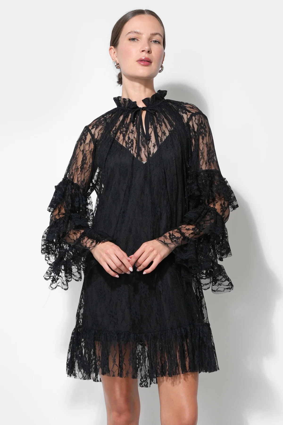 Lorena Lace Ruffled Shift Dress - Image 4