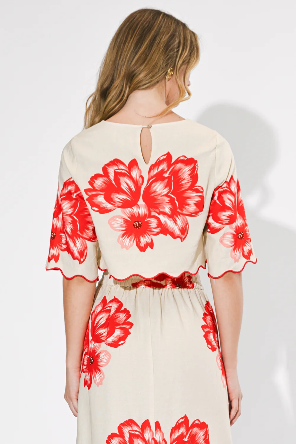 Rylee Scallop Printed Sleeve Top - Image 3